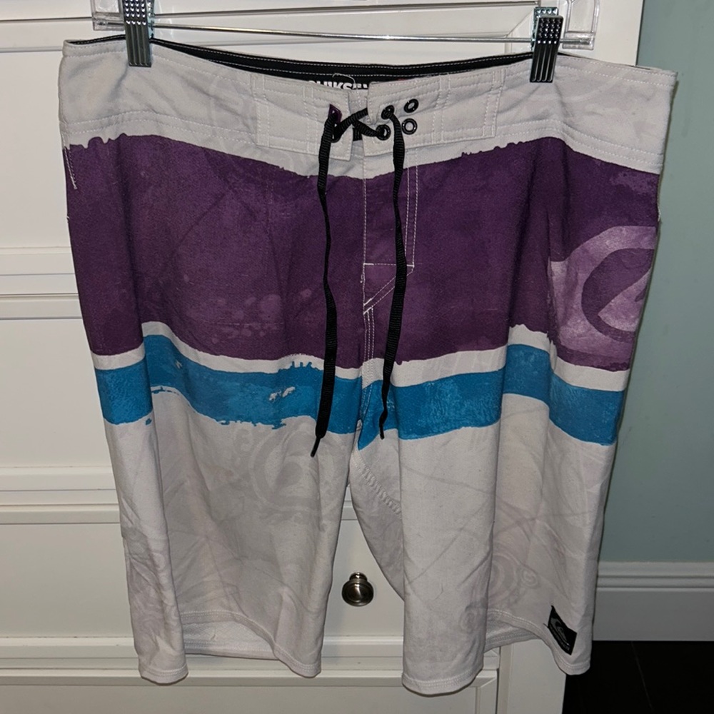 Men’s board shorts